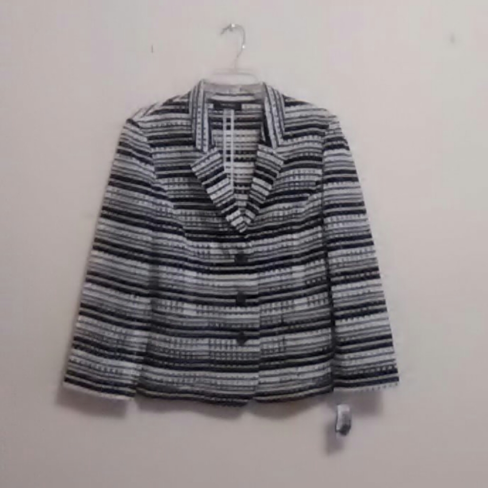 Jacket - Picture 4 of 10